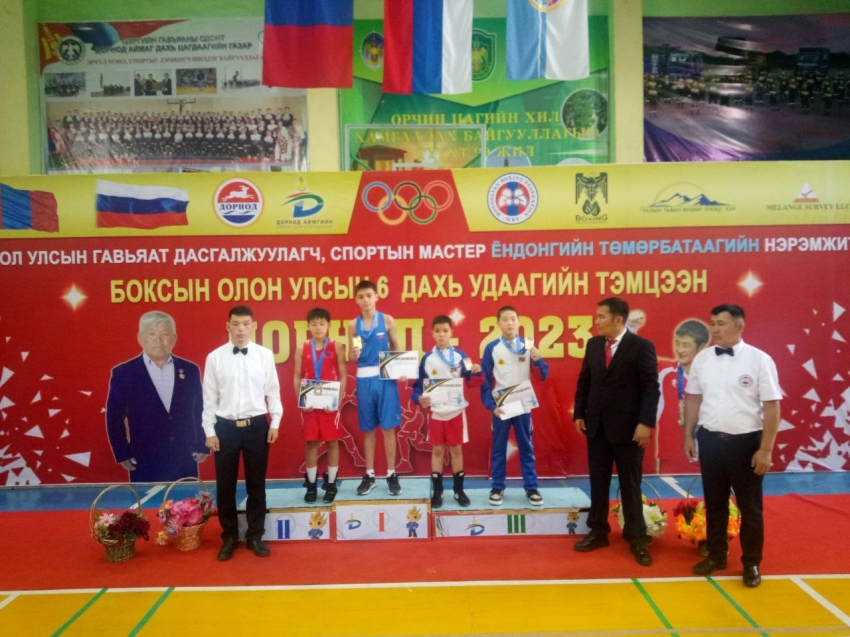 Семь медалей завоевали борзинцы на международном турнире по боксу имени Тимурбатаа в Монголии